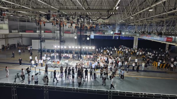 配资开户服务 奇瑞尹同跃：面对千差万别的海外环境，安全必须与时俱进